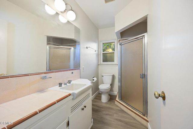 1090 Busch Garden Court, Pasadena, CA 91105