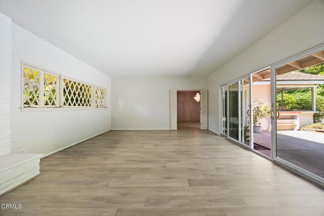 1090 Busch Garden Court, Pasadena, CA 91105