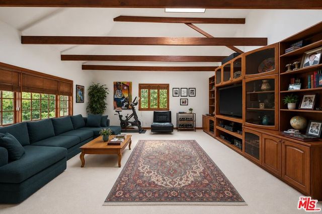 1902 Coldwater Canyon Drive, Beverly Hills, CA 90210