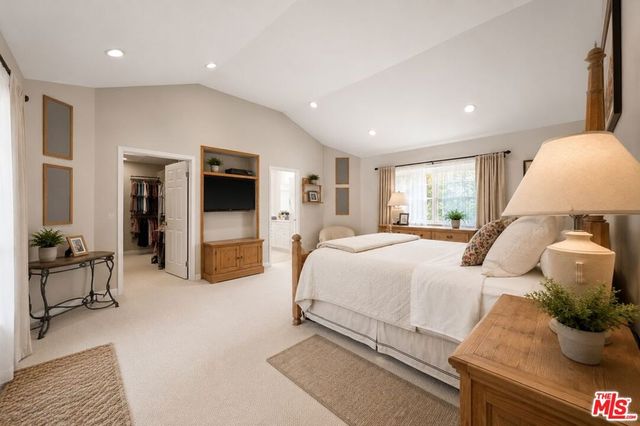 1902 Coldwater Canyon Drive, Beverly Hills, CA 90210