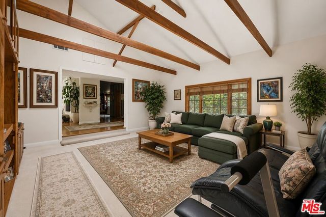 1902 Coldwater Canyon Drive, Beverly Hills, CA 90210