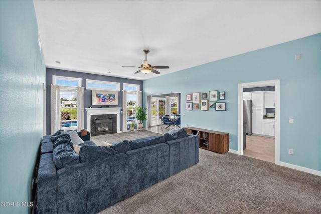 1609 Grand Bay Drive, Oregon, OH 43616