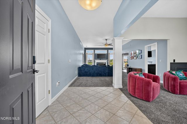 1609 Grand Bay Drive, Oregon, OH 43616
