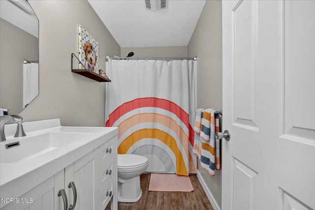 1609 Grand Bay Drive, Oregon, OH 43616