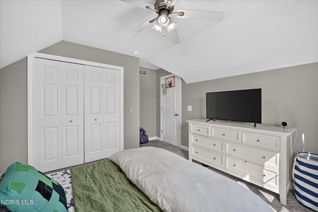 1609 Grand Bay Drive, Oregon, OH 43616