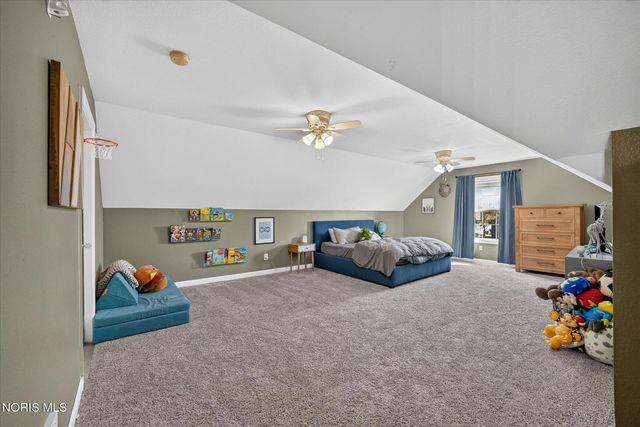 1609 Grand Bay Drive, Oregon, OH 43616