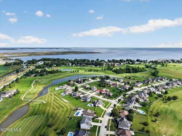1609 Grand Bay Drive, Oregon, OH 43616