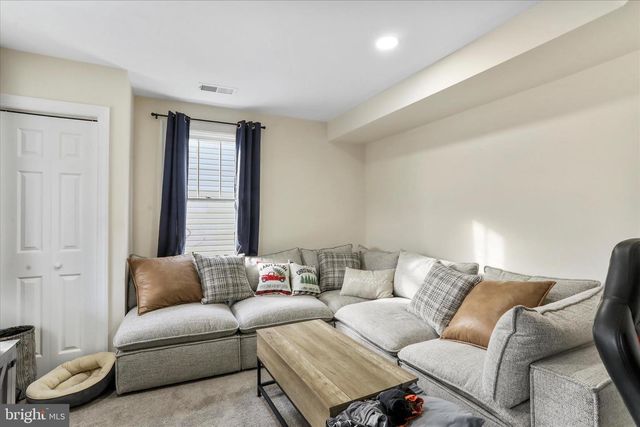 8118 MAPLEVILLE RD, Boonsboro, MD 21713