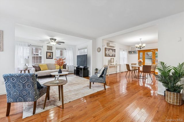 2934 161st Street, Flushing, NY 11358