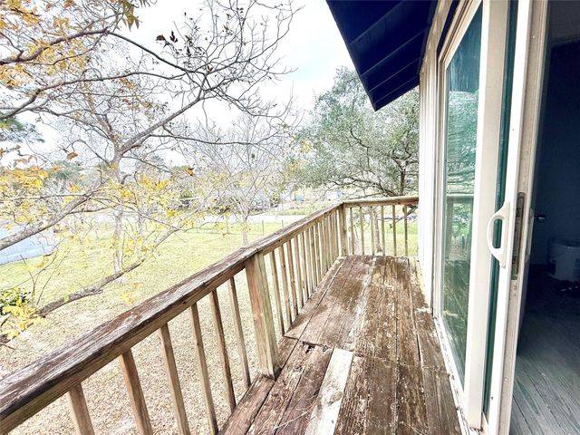 2806 Pearl Street, Liverpool, TX 77577