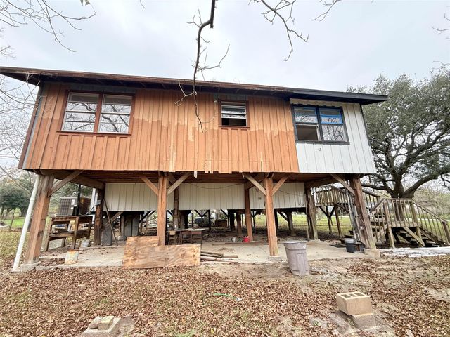 2806 Pearl Street, Liverpool, TX 77577