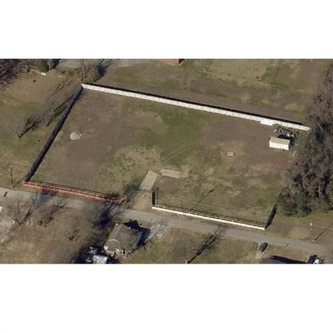 608 James Avenue, Springdale, AR 72764