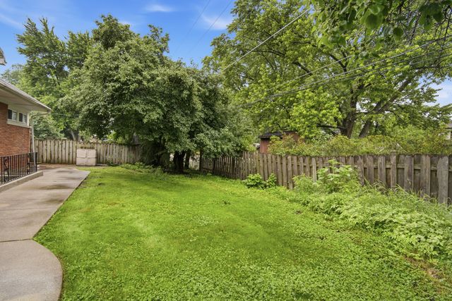 114 N Lancaster Street, Mount Prospect, IL 60056