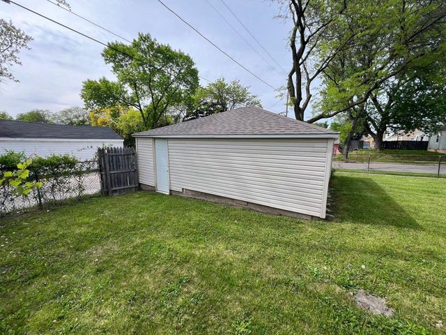 5279 N 44th STREET, Milwaukee, WI 53218