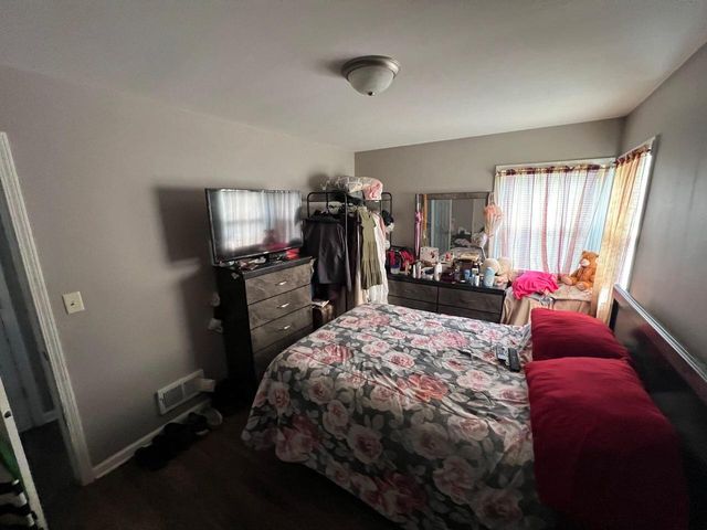 5279 N 44th STREET, Milwaukee, WI 53218