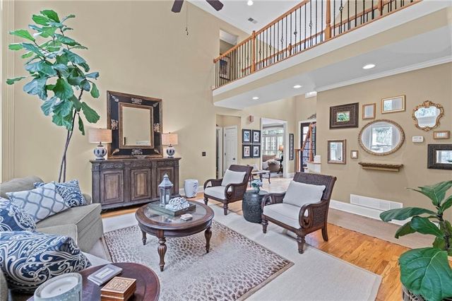 5190 Estate View Trace, Suwanee, GA 30024
