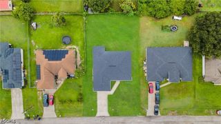 2805 26th ST SW, Lehigh Acres, FL 33976