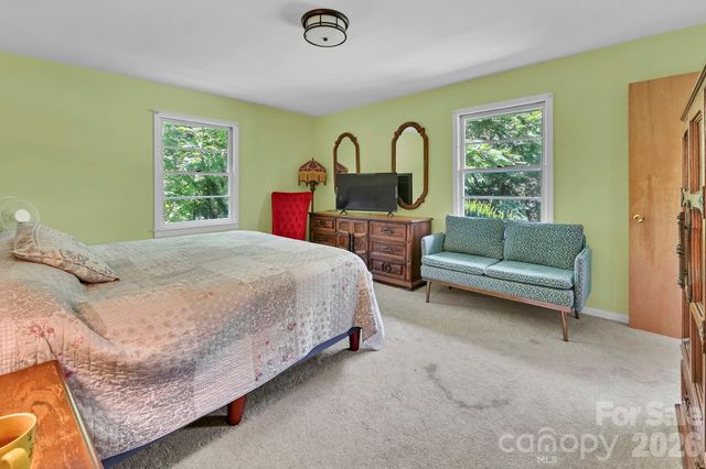 28 Glenview Road, Asheville, NC 28804