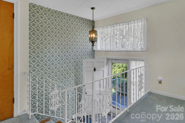 28 Glenview Road, Asheville, NC 28804