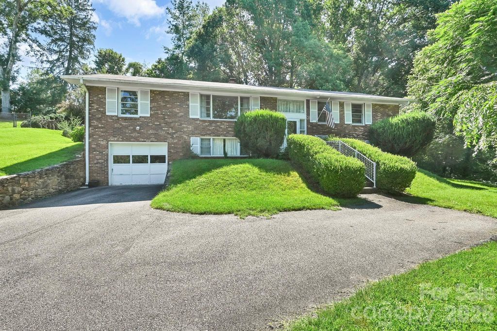28 Glenview Road, Asheville, NC 28804