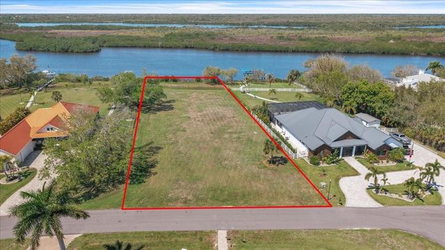 2009 TREASURE LANE, Punta Gorda, FL 33982
