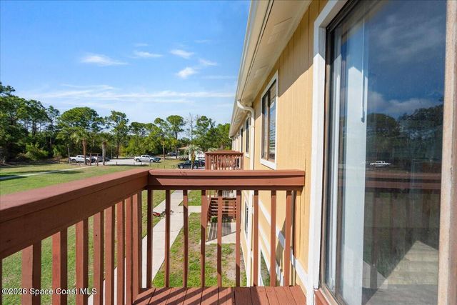 1884 Agora Circle SE 203, Palm Bay, FL 32909