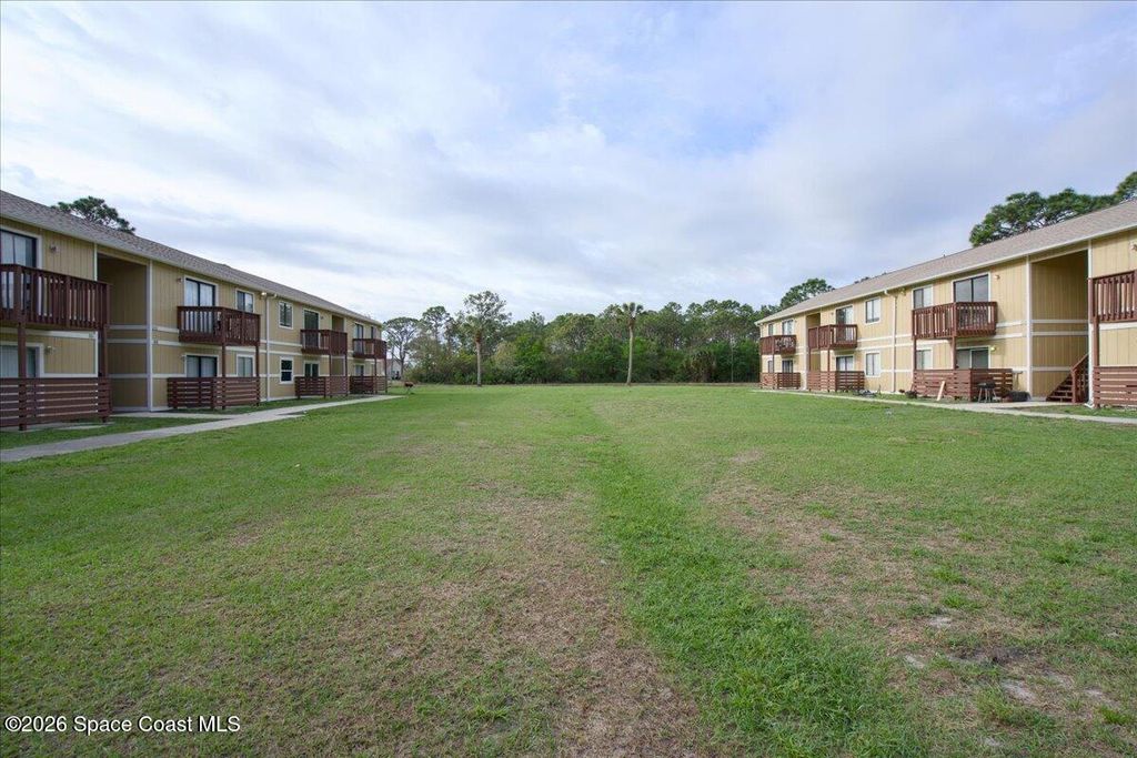 1884 Agora Circle SE 203, Palm Bay, FL 32909