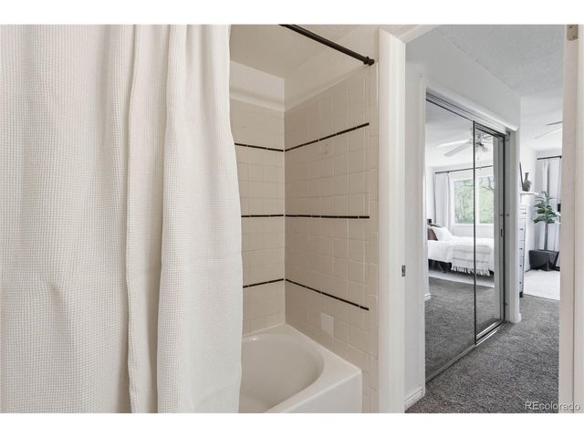 857 S Van Gordon Ct C105, Lakewood, CO 80228