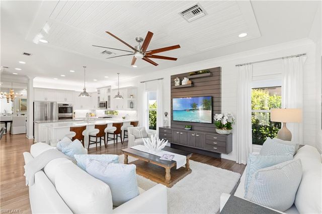 28340 Turin CT, Bonita Springs, FL 34135