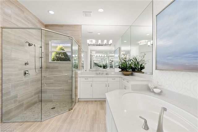 28340 Turin CT, Bonita Springs, FL 34135