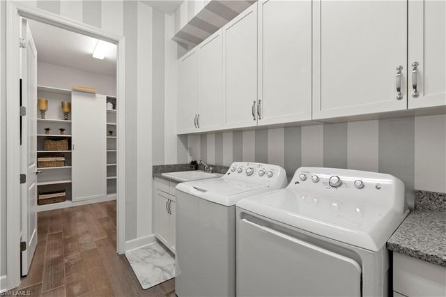 28340 Turin CT, Bonita Springs, FL 34135