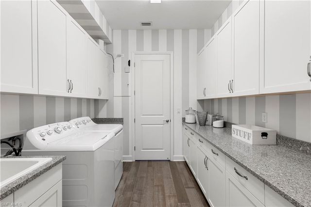 28340 Turin CT, Bonita Springs, FL 34135