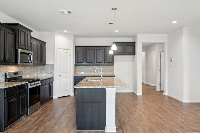 9101 Fescue Drive, Fort Worth, TX 76179