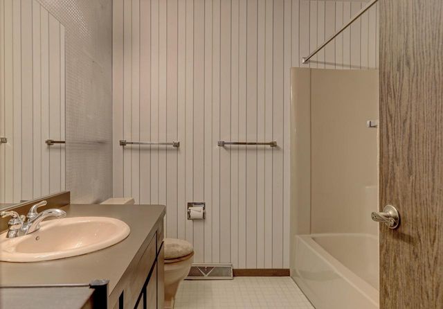 2916 N RANKIN STREET, Appleton, WI 54911