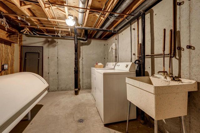 2916 N RANKIN STREET, Appleton, WI 54911