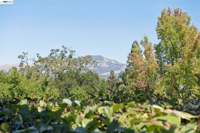 222 Remington Loop, Danville, CA 94526
