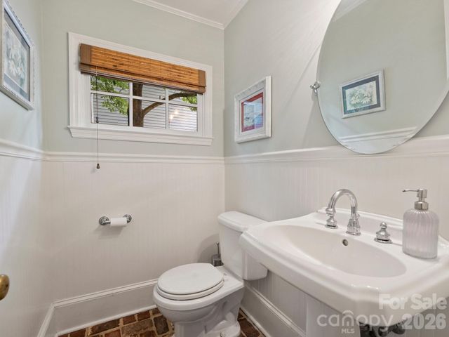 2126 Cumberland Avenue, Charlotte, NC 28203