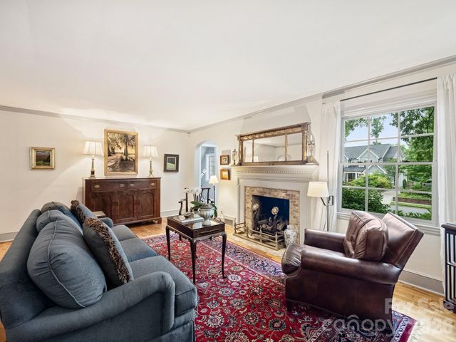 2126 Cumberland Avenue, Charlotte, NC 28203