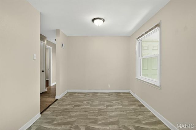 614 Ludlow Drive, St Louis, MO 63137