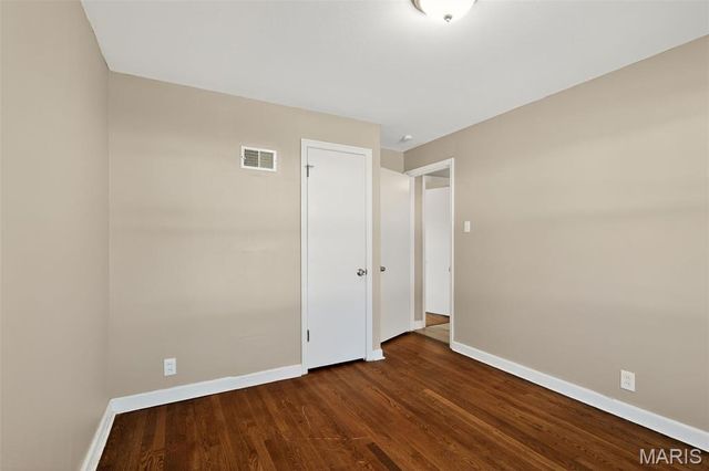 614 Ludlow Drive, St Louis, MO 63137