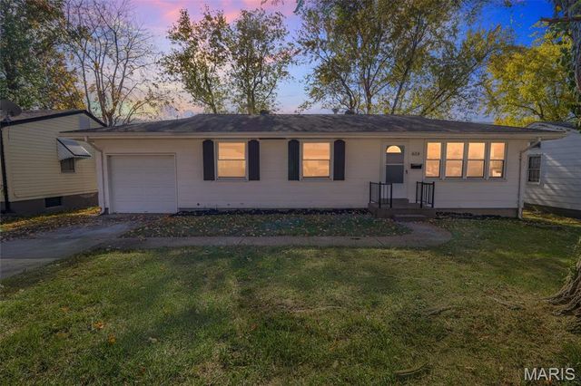614 Ludlow Drive, St Louis, MO 63137