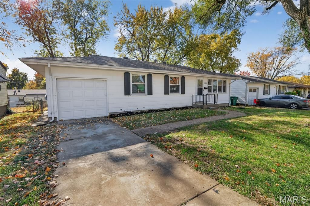 614 Ludlow Drive, St Louis, MO 63137