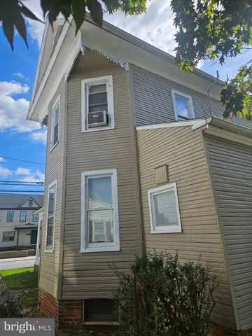 523 E FREDERICK ST, Hanover, PA 17331