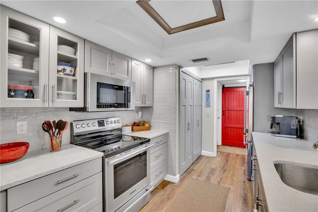 910 E Causeway Boulevard B11, Vero Beach, FL 32963