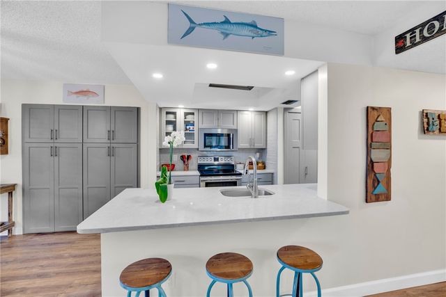 910 E Causeway Boulevard B11, Vero Beach, FL 32963