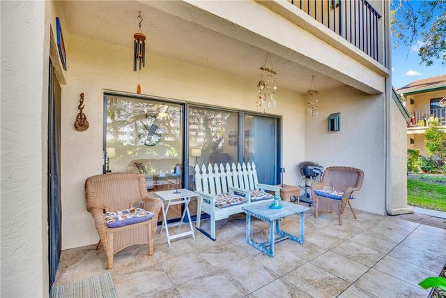 910 E Causeway Boulevard B11, Vero Beach, FL 32963