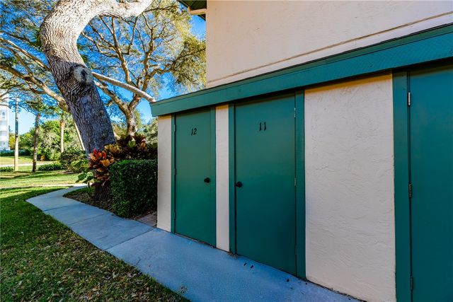 910 E Causeway Boulevard B11, Vero Beach, FL 32963