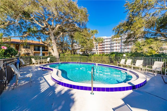 910 E Causeway Boulevard B11, Vero Beach, FL 32963