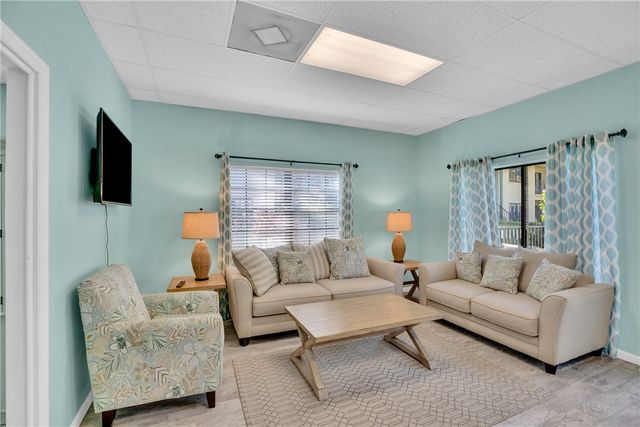 910 E Causeway Boulevard B11, Vero Beach, FL 32963