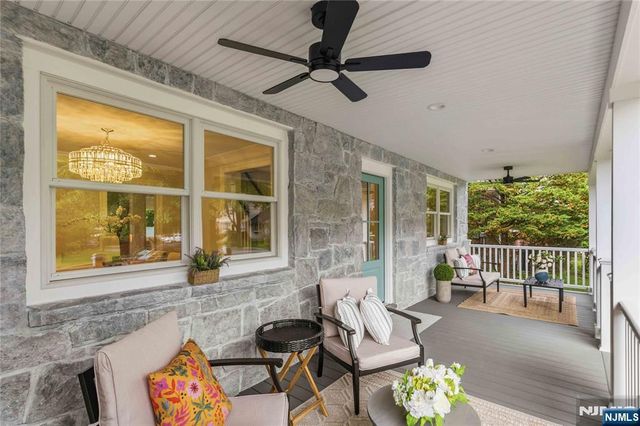 61 Surrey Lane, Tenafly, NJ 07670